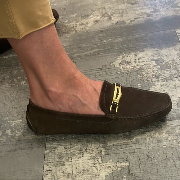 Prada suede loafer in amazing condition- - Picture 9 of 10